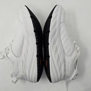 Hoka One One White Bondi SR New with box